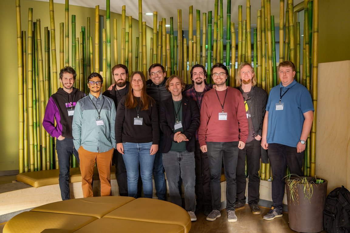 2025-02-19-Group_Attending_uASC_2025